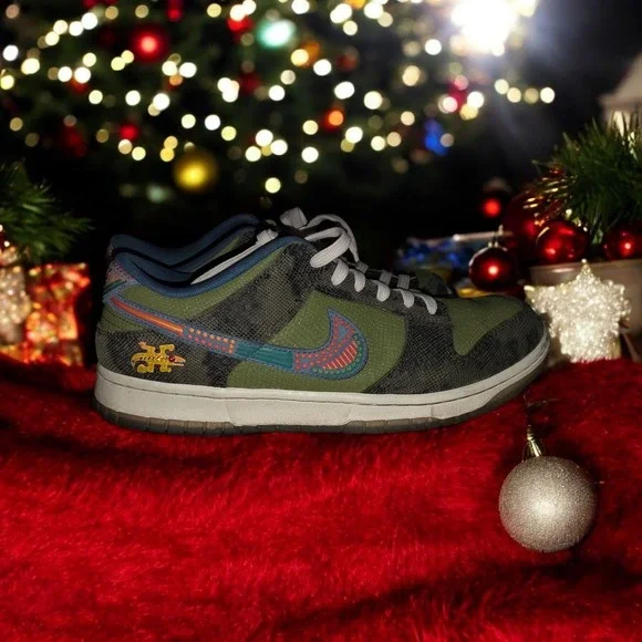 Size 11- Nike Dunk Low Siempre Familia. - Picture 3 of 6